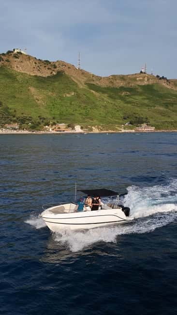90min Boat Tour in Durres - The shallow WWI shipwreck near Kallmi Beach