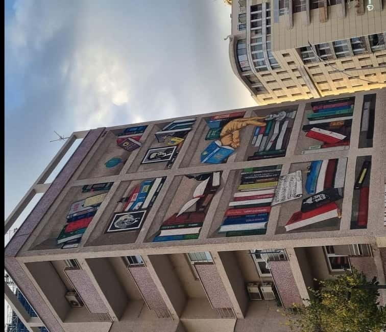 A short walking tour showing all in Tirana - Skanderbeg Square and Tirana’s central story