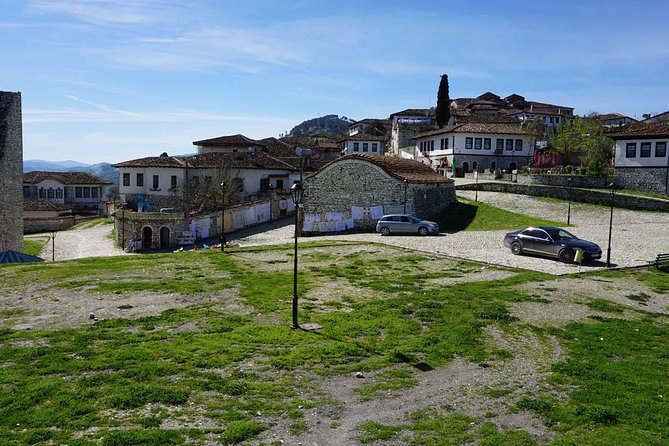 Ancients and Ottomans - Apollonia and Berat - Berat Castle: a neighborhood with 2,400 years of life