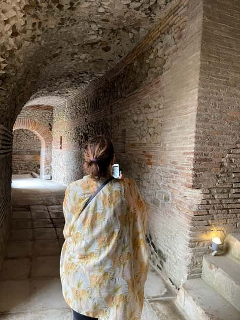 Apollonia & Durres | History & Local Food - A coffee break with a city view
