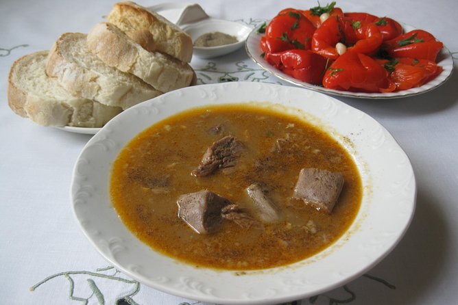 Best of Local Food & City Tour of Tirana - Food & Drinks Included - Lunch at Restorant Tymi: Fërgesë, qofte, and grilled meat