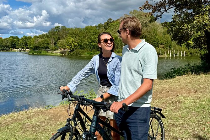 Bike or E-Bike Tour Tirana: Highlights & Grand Park Guided Cycle - Bunkers, the Berlin Wall, and Postbllok