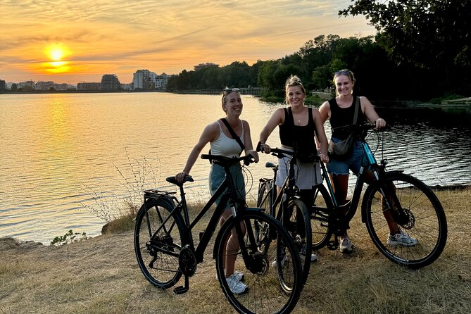 Bike or E-Bike Tour Tirana: Highlights & Grand Park Guided Cycle - Mother Teresa Square and the ride to Grand Park
