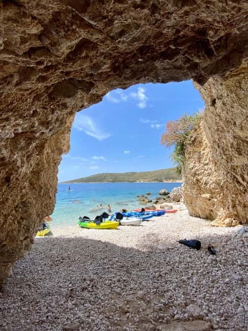 Caves of Porto Palermo: Kayak/SUP Tour with Castle Sea View - The return paddle and real effort involved