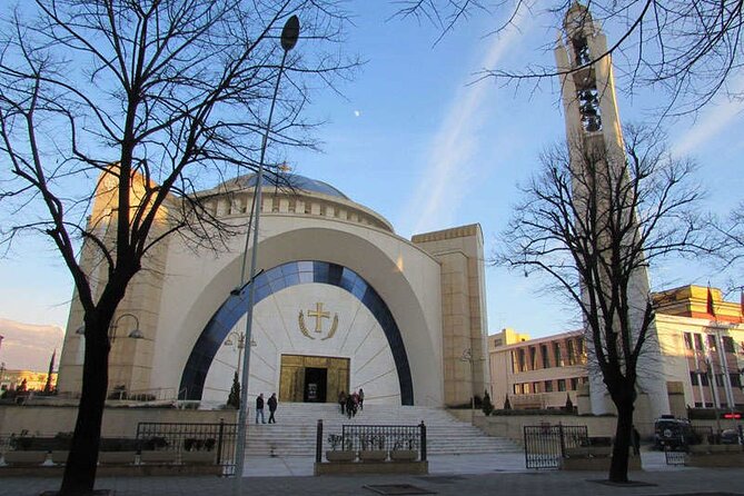 City Tour of Tirana & Dajti Mountain with Pickup - The New Bazaar for a taste of daily Tirana