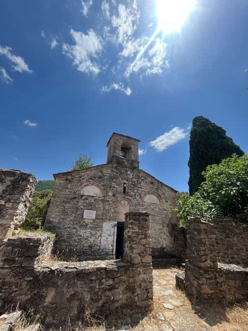 Delvina4x4 : From Cold War Tunnels to Ottoman Minarets - Breakfast first, then a taste of local life