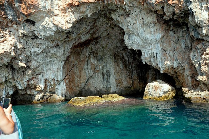 Dhermi: Boat tour of the coast to Filikuri beach - Sailing past Jale, Aquarium Beach, and Himara