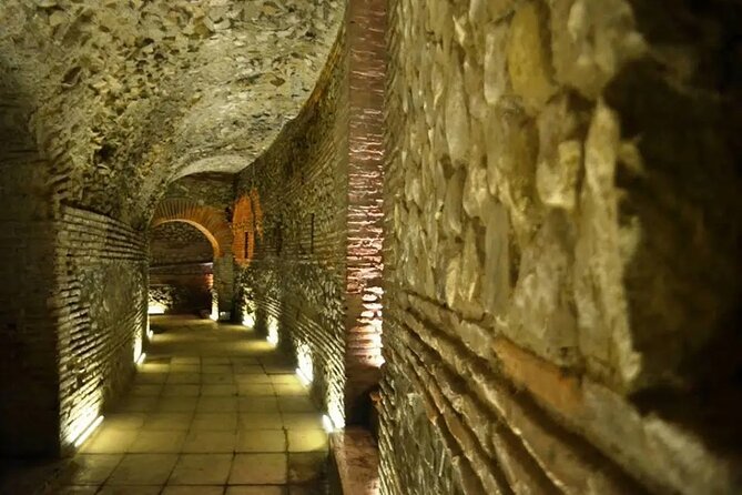 Durres Ancient City Tour and Winery Experience - Why Durrës makes a good day trip from Tirana