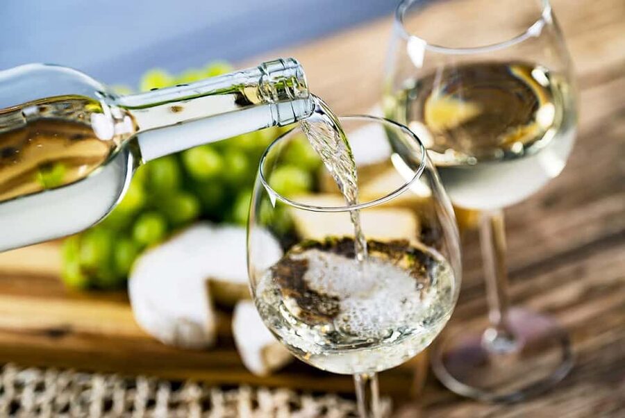 Durrës: Sunset Vineyard Tour with Wine Tasting - A 30-Minute Walk Through The Vineyard