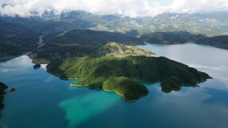 From Tirana: Bovilla Lake & Gamti Mountain Hiking Tour - The first glimpse at Bovilla Canyon