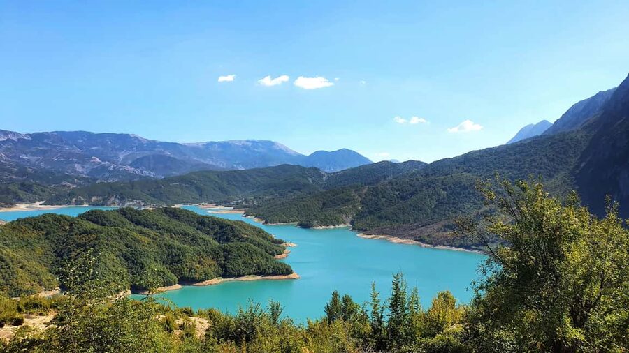 FROM TIRANA: Bovilla Lake & Gamti Mountain Hiking Trip - A ten-minute pause at Bovilla Canyon