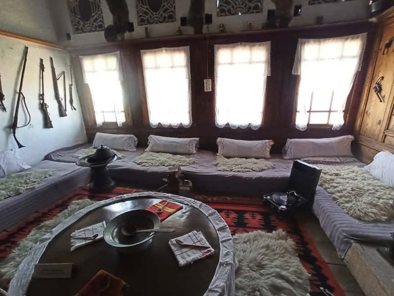 From Tirana: Durres & Kruja History and Local Food Day Trip - A 90-minute Albanian lunch with a view