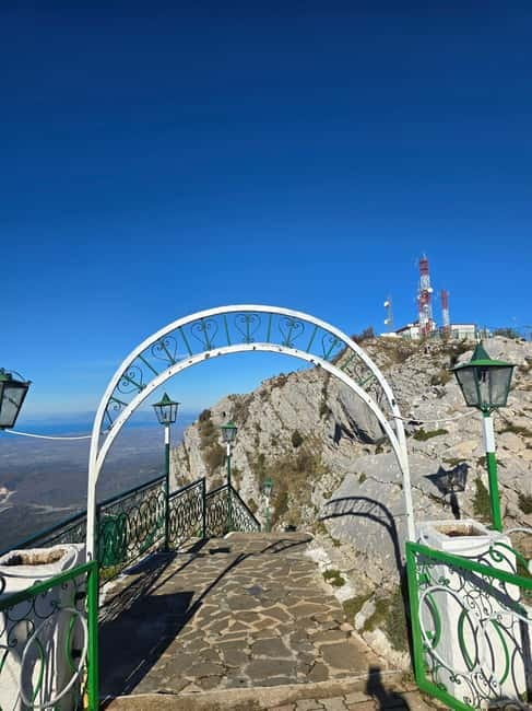 From Tirana/Golem/Durres: Kruja, Bazaar, Sari Salltik Tour - The climb to Mount Kruja and Sari Salltik