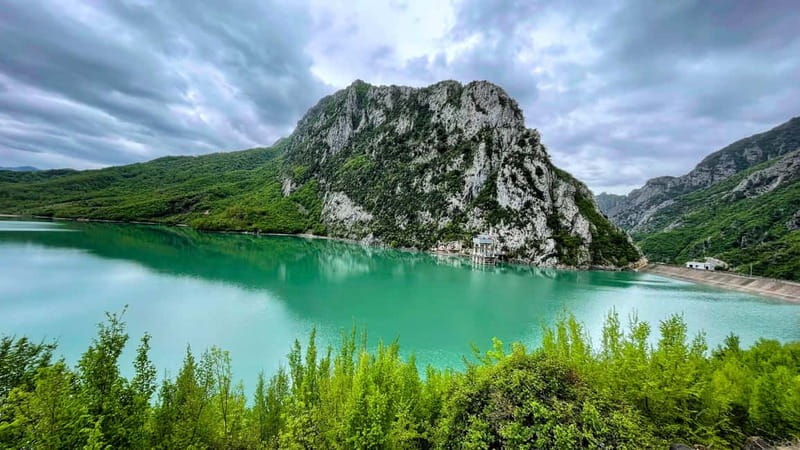 From Tirana: Hike on Gamti Mt & Bovilla Lake on Land Rover - Who should choose this Bovilla outing?