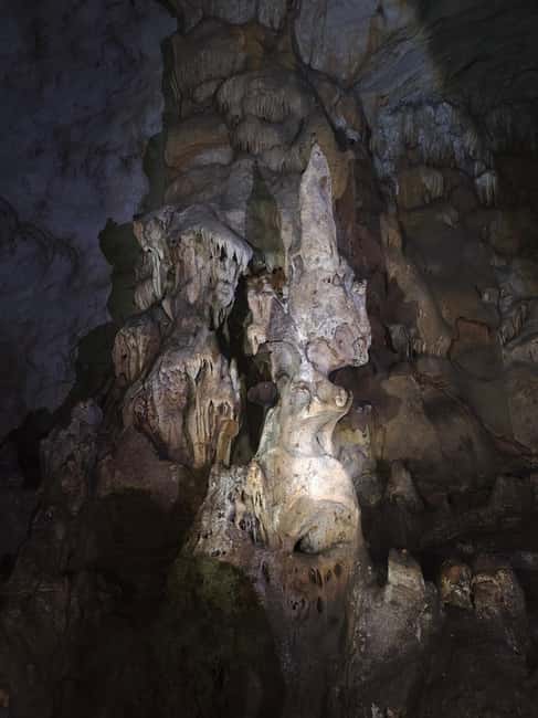 From Tirana: Pëllumbas hiking & Cave exploration - Who should book this outing