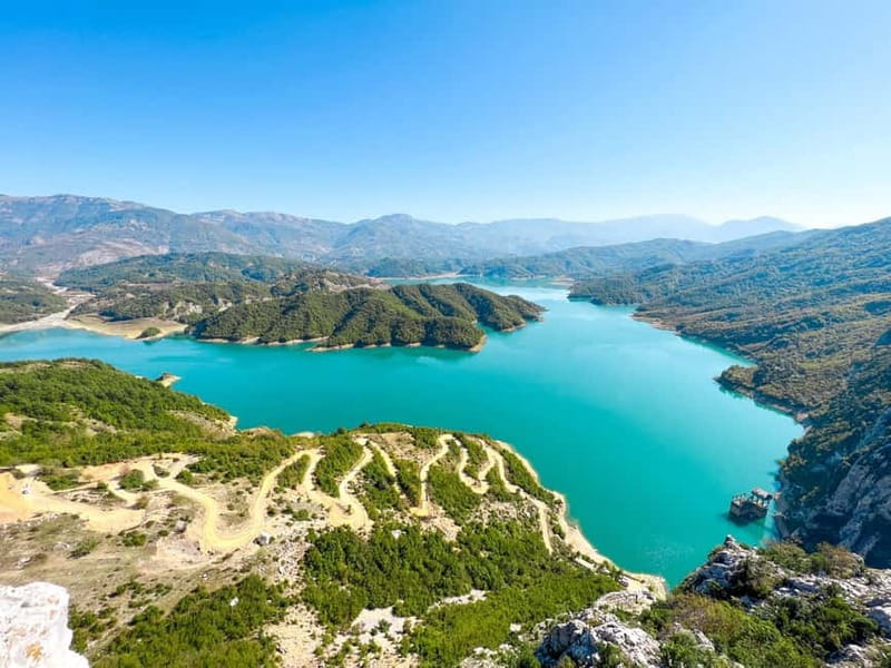 From Tirana: PRIVATE Hiking Tour Lake Bovilla & Mount Gamti - Lunch with a view near Bovilla