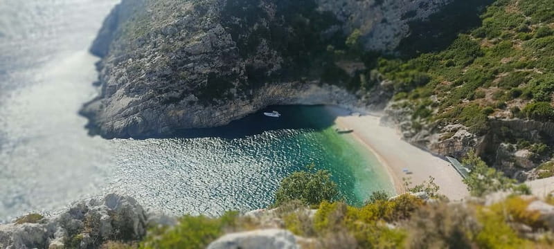 Grama Bay & Blue Cave: Snorkeling & Secret Beaches in Vlore - English Bay and a short history lesson