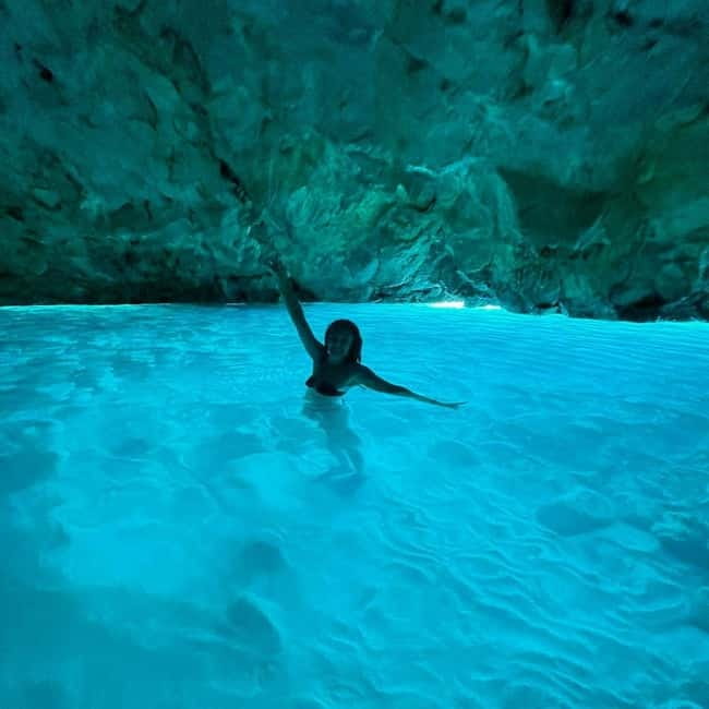 Grama Bay Speedboat Tour Vlore - Bristani Bay and the Sailors’ Canyon