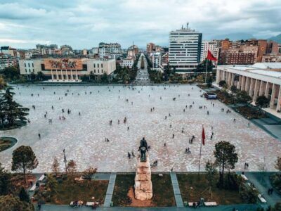 Guided tour in Tirana – discoveries, history, culture (in FRENCH)