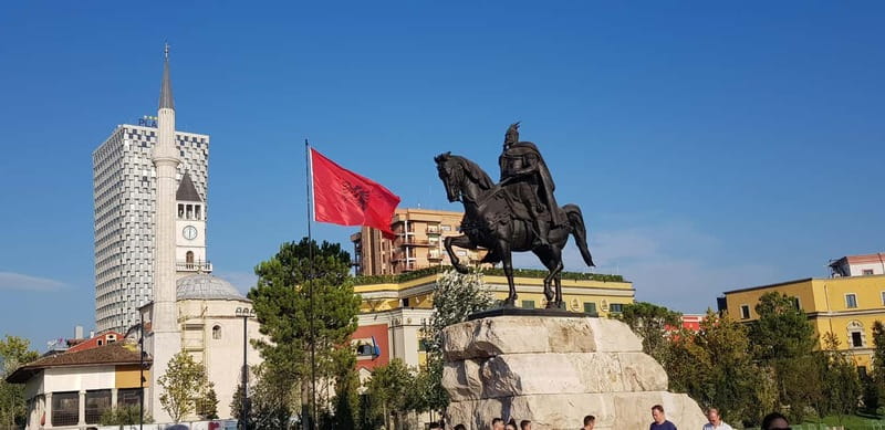 GUIDED TOUR OF TIRANA - From the Dajti Hotel to Rinia Park
