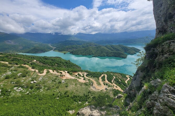 Hey Albania: Bovilla Afternoon Tour – Nature & Lake - Why the small group matters