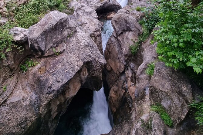 Hiking to Gamti, Bovilla Lake and Kruja Day Trip from Tirana - What the guide adds between the stops