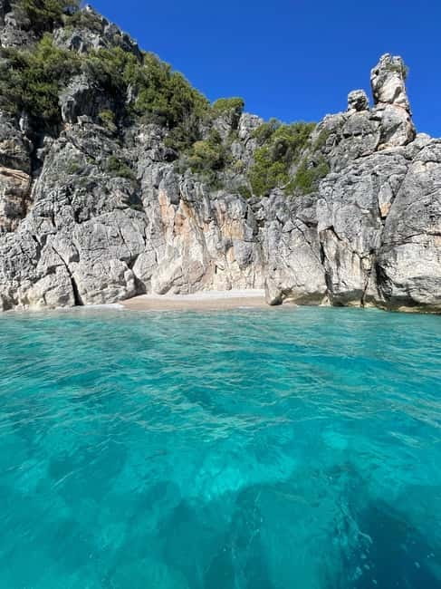 Himara: Albanian Riviera Boat Tour with Swimming stops - What to bring for a better three hours