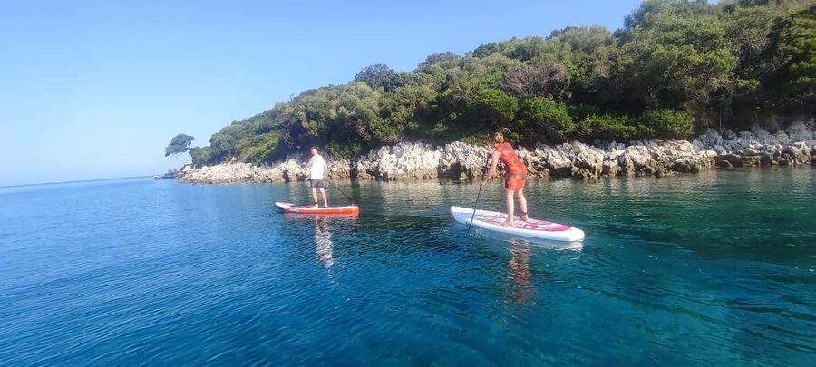 Ksamil islands: Stand-Up Paddle Tour (SUP Tour) - The 20-minute beach pause