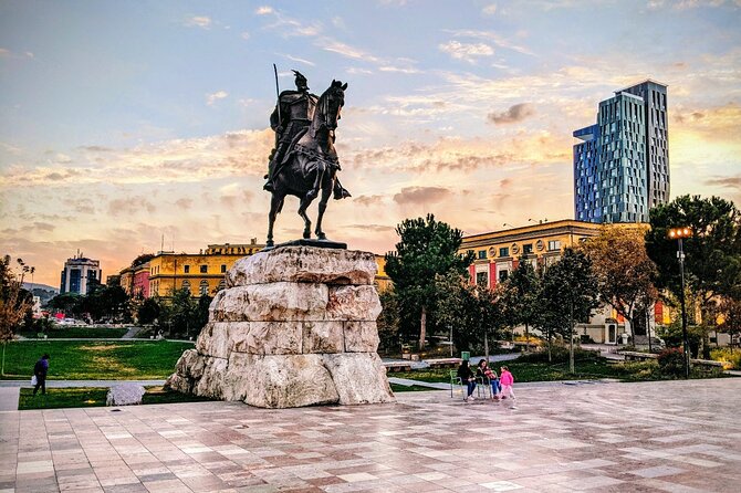 Panoramic City Tour Tirana - Starting with Albania’s symbolic center