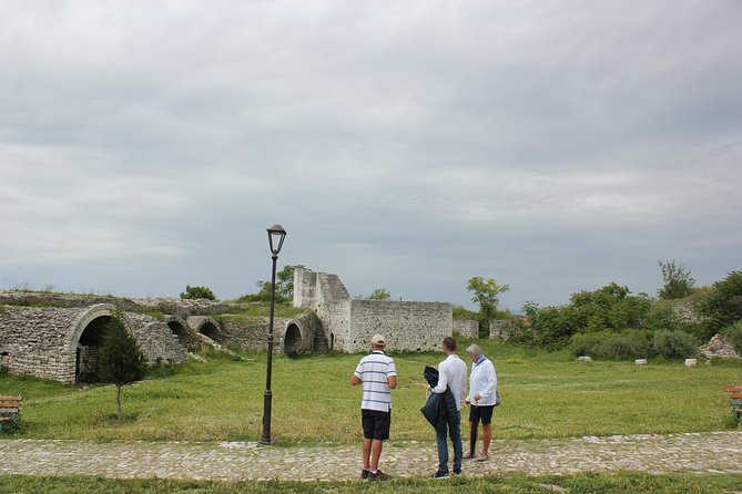 Premium Walking Tour of Berat with Expert Guides - What the local guide adds