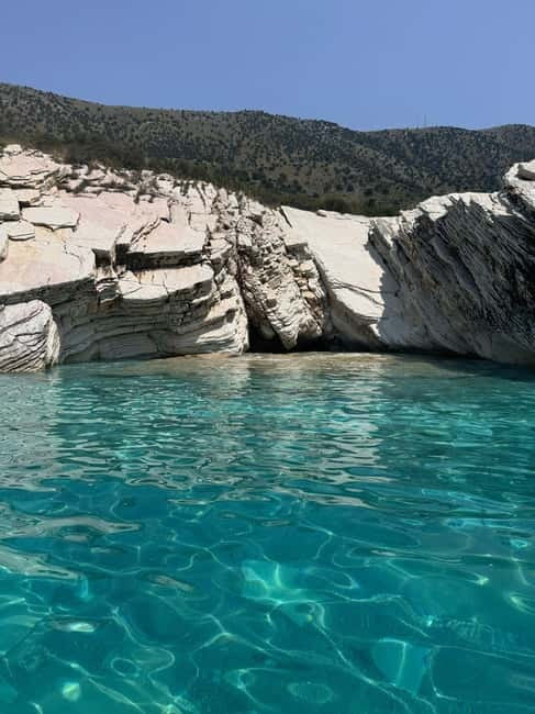 Saranda: Boat tour to 7 destinations end snorkeling - The secret beach and turtle cave on the return