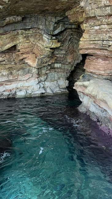 Saranda:Boat Tour to Kroreza with snorkelling,&umbrellas - Snorkeling, shade, and what to pack