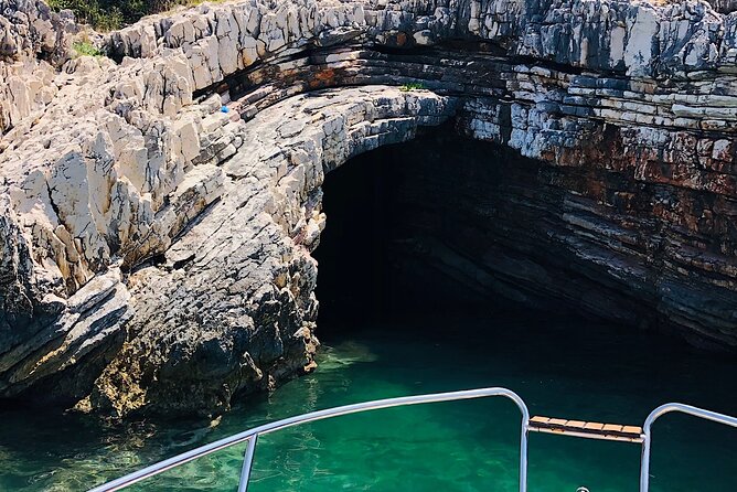 Saranda Boat Trip to Hidden Bays and Kroreza with snorkelling - Soldiers Bay: A Quiet Final Swim