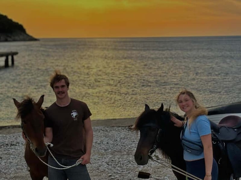 Saranda: Horseback Riding Tour - Who should book this ride?