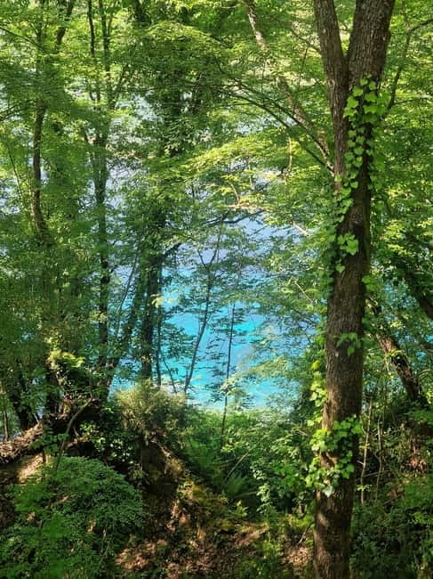 Sarande: Blue Eye Kayak and walking tour & Lekursi Castle - Kayaking on the Blue Eye lake