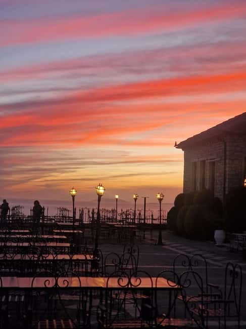 Sarande: Blue Eye Spring and Lekursi Castle Sunset Tour - Eighty minutes at the Blue Eye