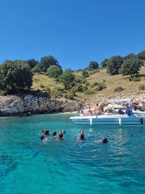 Sarande: Boat Tour to Krorez with Snorkle&Drinks&Swimming - The skippers make a real difference