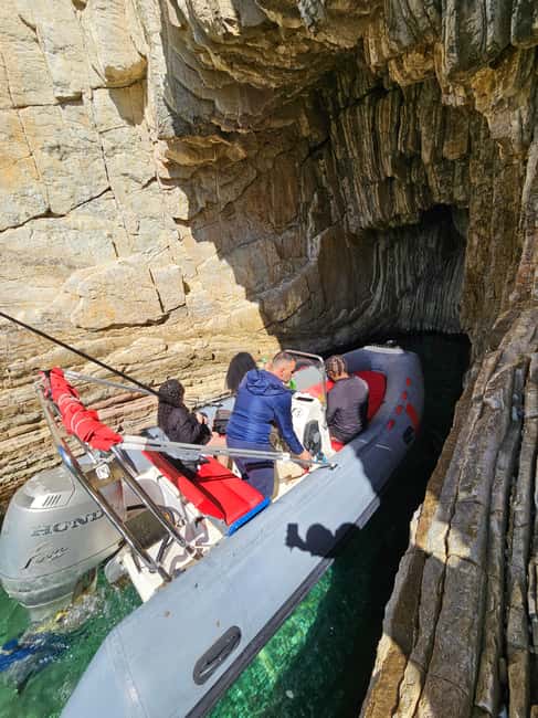 Sarandë: Boat Tour to Kroreza with Snorkel and free Umbrella - Soldier’s Beach and Rrojdhe Bay on the return