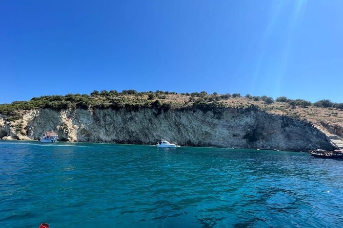 Sarandë:Boat Tour to Kroreza with snorkelling & umbrellas - What to bring for a smoother day