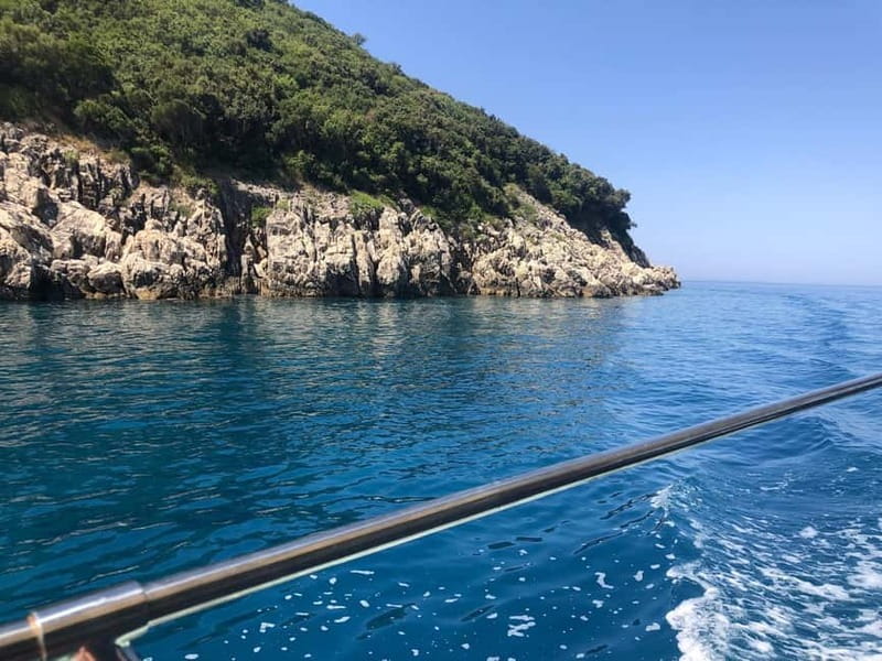 Sarandë:Boat Tour to Kroreza with snorkelling & umbrellas - Who should choose this boat trip?