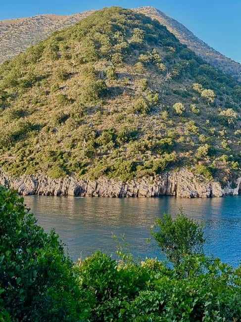 Sarandë: Boat Tour to North side of Sarandë - Turtle Cave depends on the sea