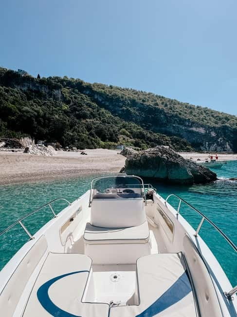Sarandë: Boat Tour Turtle Cave Kakome & Krorez Snorkeling - Kakome’s quiet water and pale shore