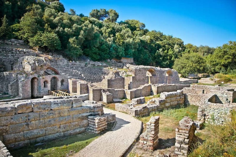 Sarandë: Butrint Archaeological Park and Ksamil Day Trip - What the guide can add, and where the tour can fail