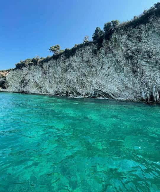 Sarandë:Krorez Boat Tour with Free Umbrella&Snorkelling mask - Leaving Sarandë by speedboat