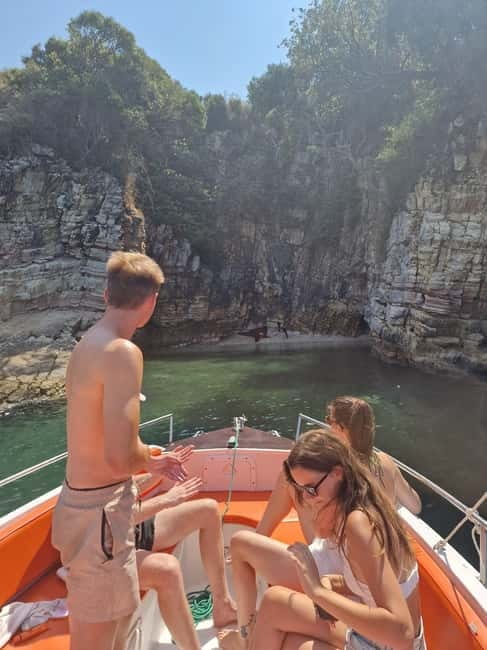 Sarande : Private boat tour to Krorëza beach & local tasting - Who Will Enjoy This Cruise Most