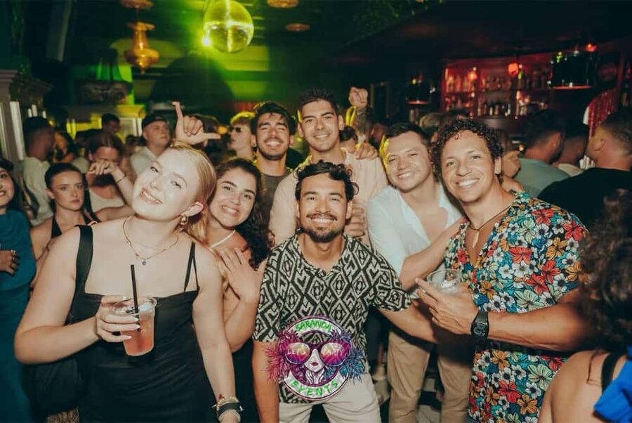 Sarande: Pub Crawl & Boat Party, 6 Shots, 1 Beer Club Entry - Cruising with music and sea air