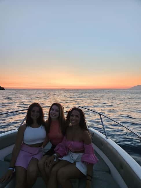 Sarandë: Sunset boat tour with local wine - What this Sarandë sunset trip is really like