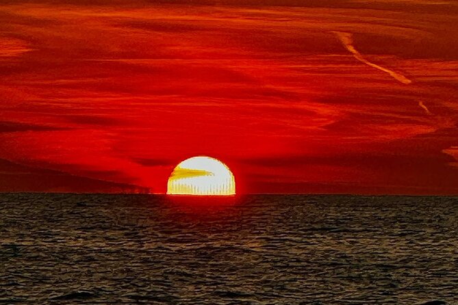 Sarandë Velvet Horizons: A Dreamlike Sunset Cruise - Who Should Book This Boat Ride?
