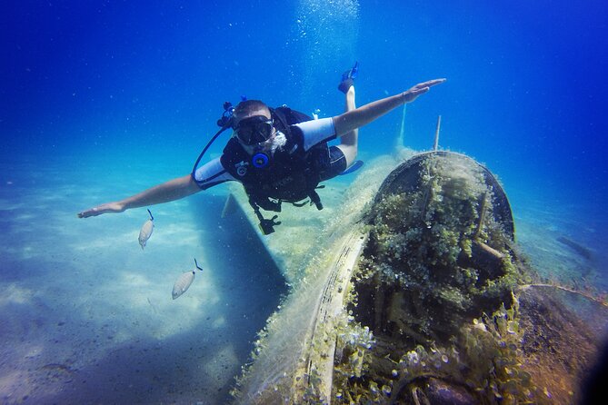 Scuba Diving in MIG-21 wreck - The price: fair for a private introduction