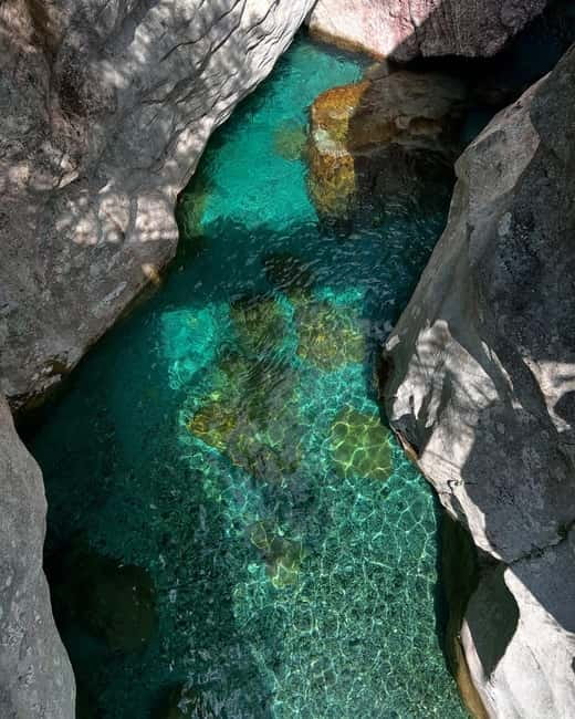 Shkoder: Theth National Park Day Tour with Local Guide - Lunch in Theth, with local food and mountain views